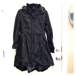 Lululemon long black rain jacket coat size 4
